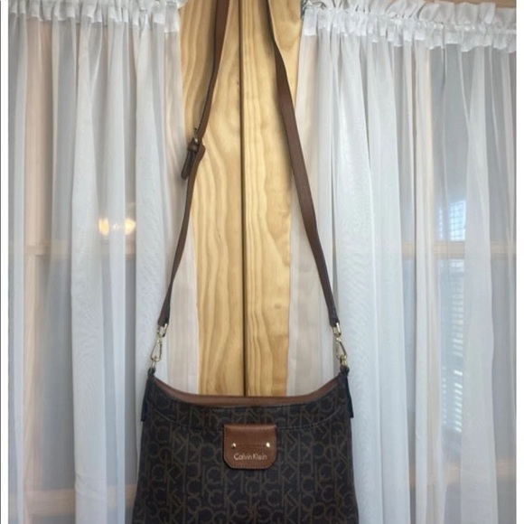 Calvin Klein brown crossbody